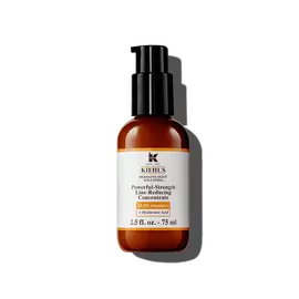 Бутилка от 75 мл Kiehl's Powerful-Strength Line-Reducing Concentrate на бял фон.