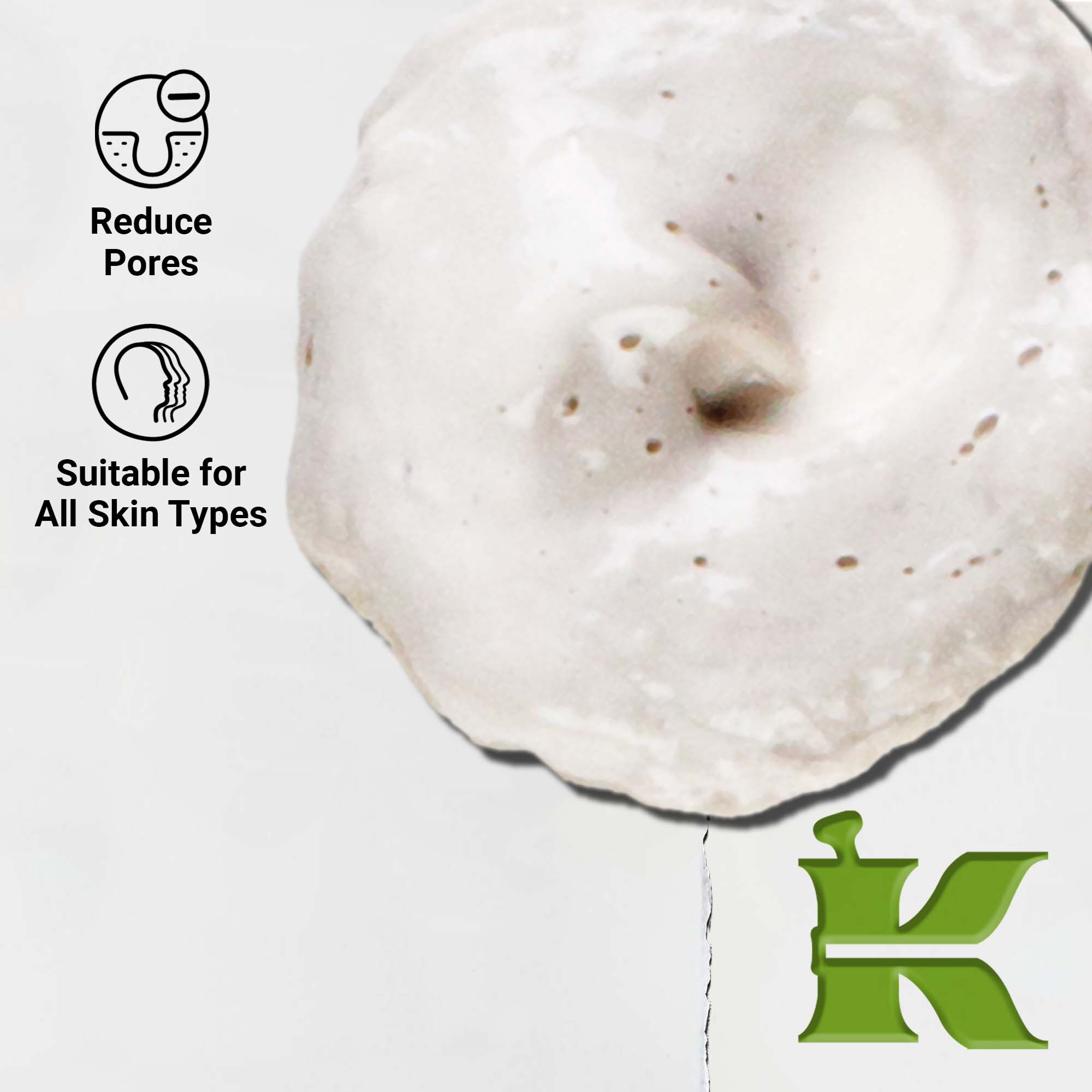 Близък план на текстурата на Rare Earth Deep Pore Daily Cleanser. Текстът подчертава дълбокото почистване на порите и пригодността му за всички типове кожа.