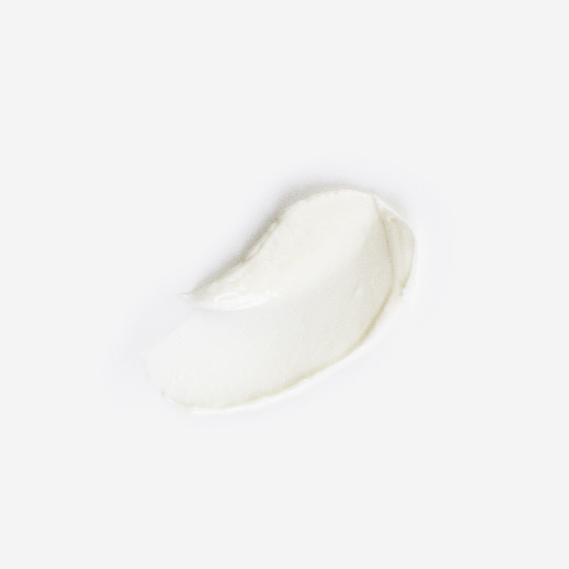 Creme with Silk Groom™