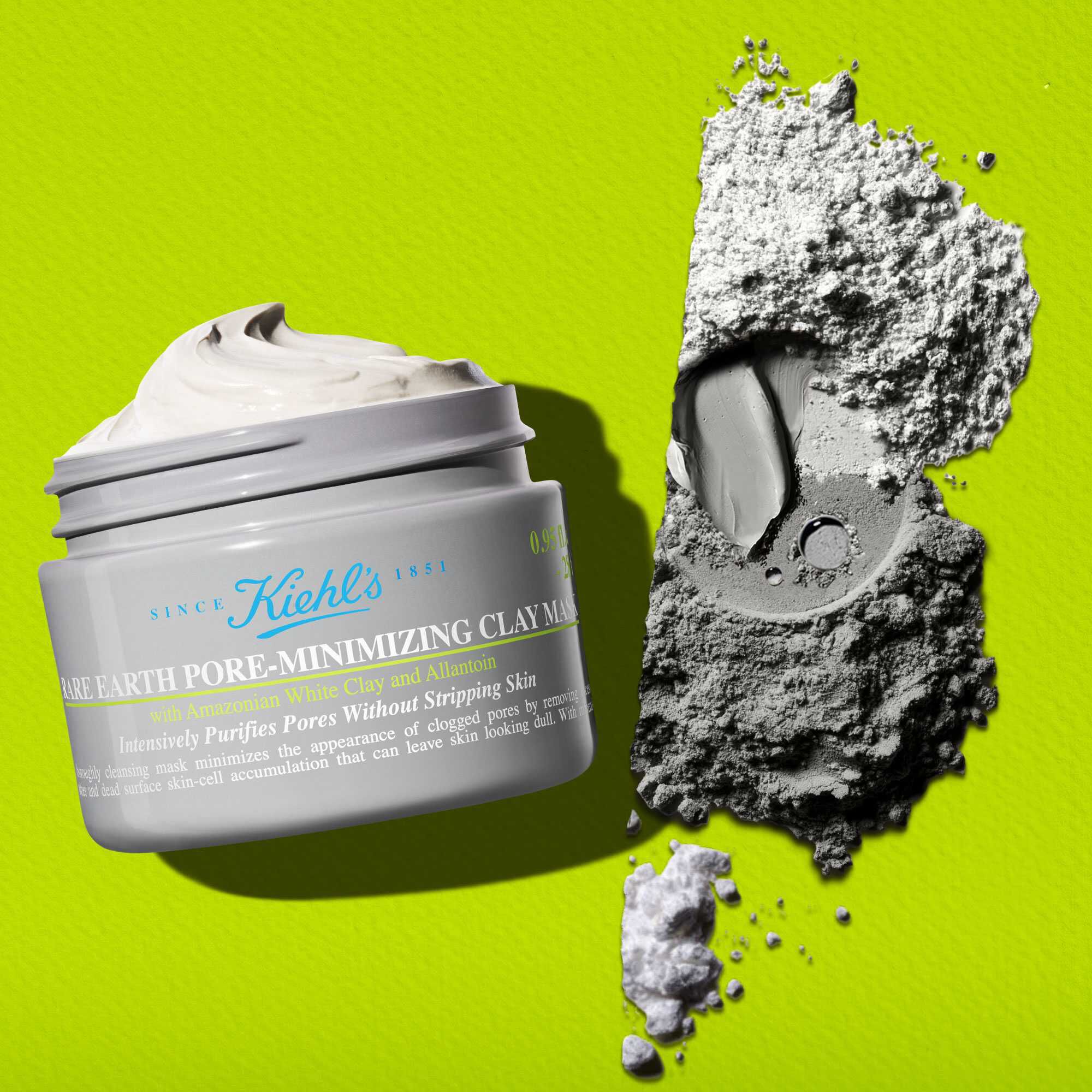 Съдържа амазонска бяла глина от честна търговия, 96% биоразградима формула и буркани от 30% рециклирана пластмаса